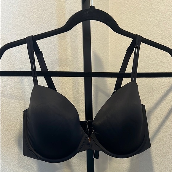 Victoria's Secret Other - Victoria's Secret Black Racerback T-Shirt Bra NWOT